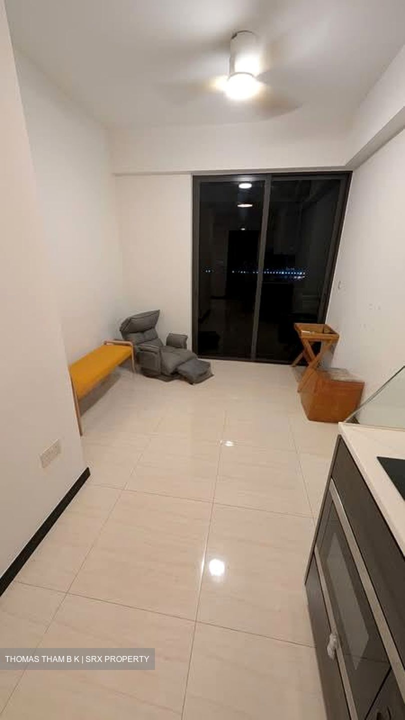 Sims Urban Oasis (D14), Condominium #573174381